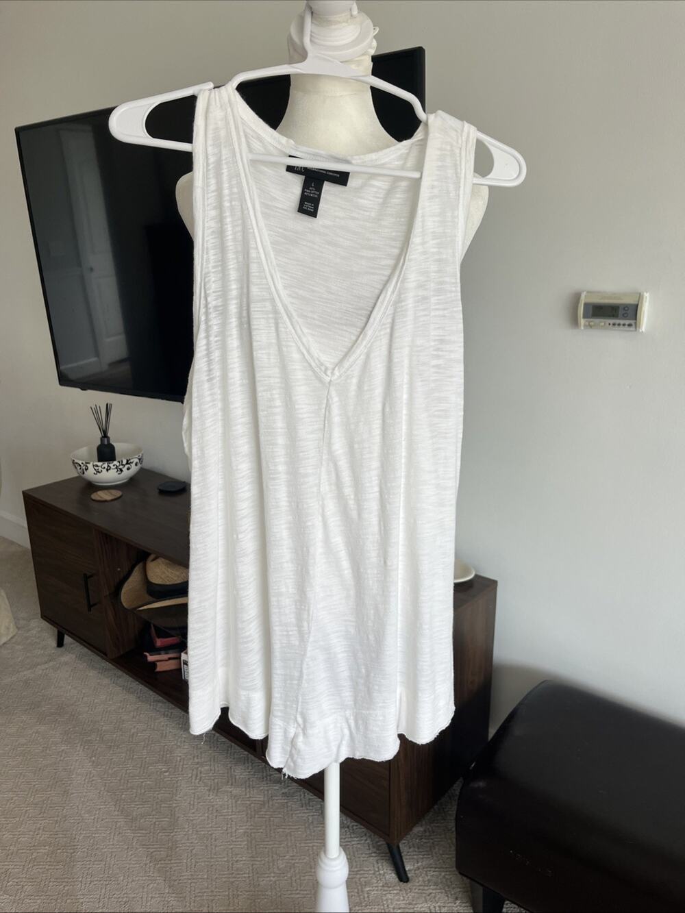 INC White Pima Cotton V-neck Tank Top Slub Knit Relaxed Raw Hem Perfect T Large